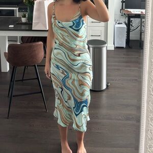 Swirl Patterned Midi Dress